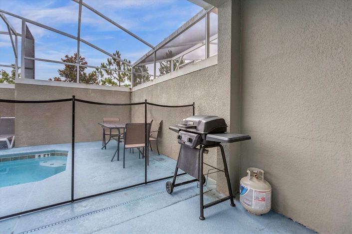 Image No.40-5 Bed Townhouse for sale