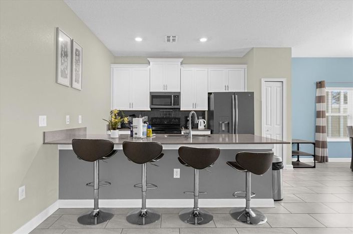 Image No.8-5 Bed Townhouse for sale