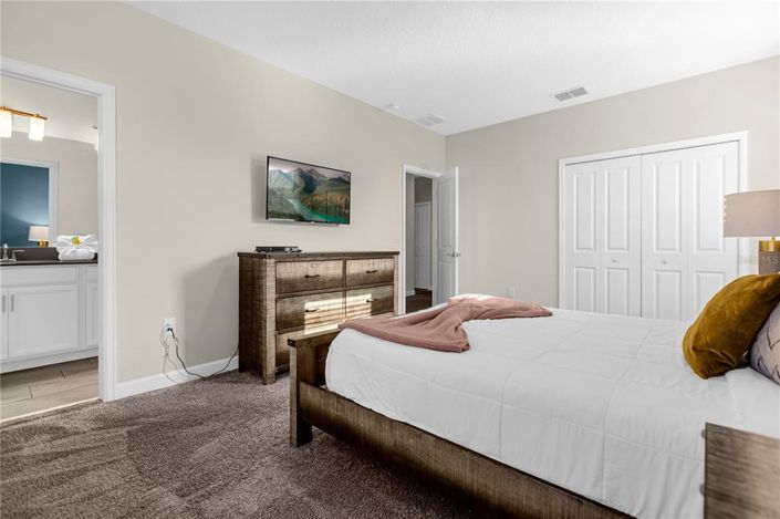 Image No.11-6 Bed House for sale