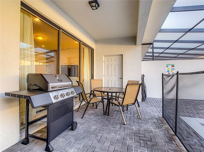 Image No.16-5 Bed Townhouse for sale