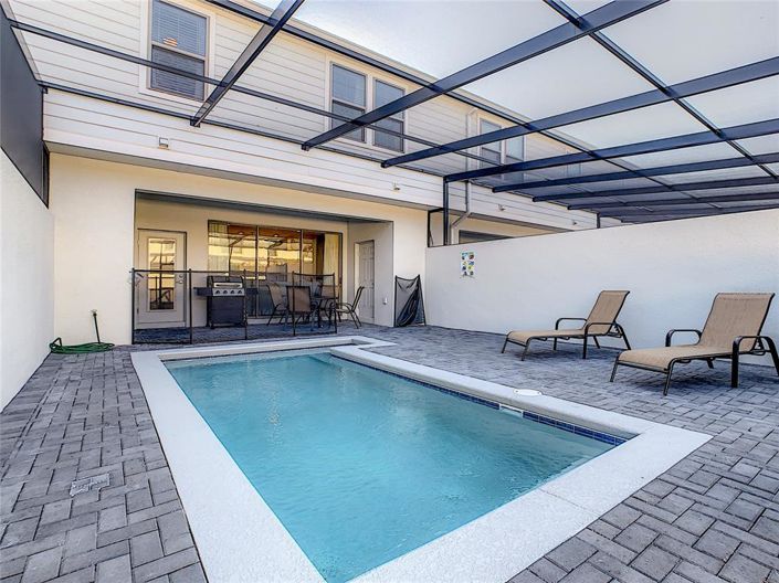 Image No.19-5 Bed Townhouse for sale