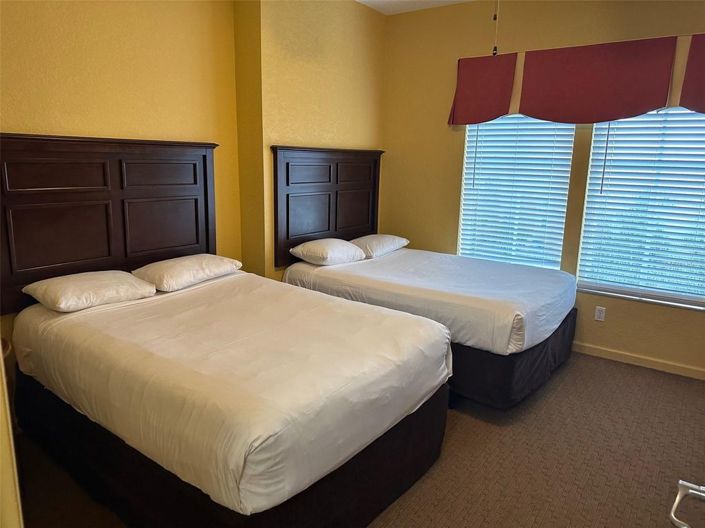 Image No.13-2 Bed Townhouse for sale