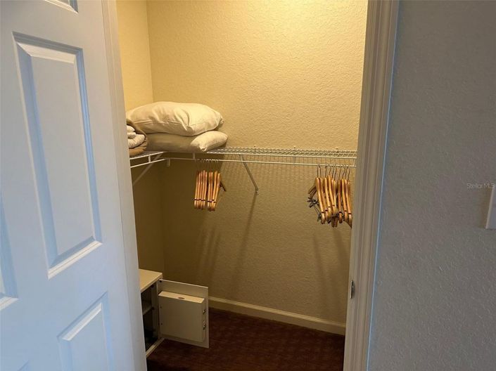 Image No.18-2 Bed Townhouse for sale