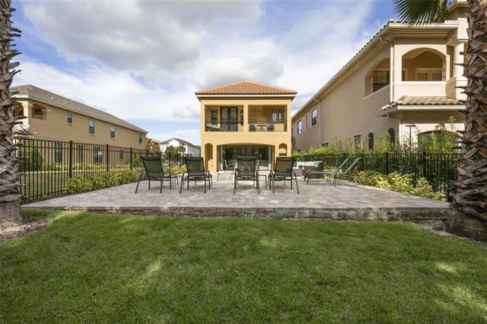 Image No.9-5 Bed House for sale