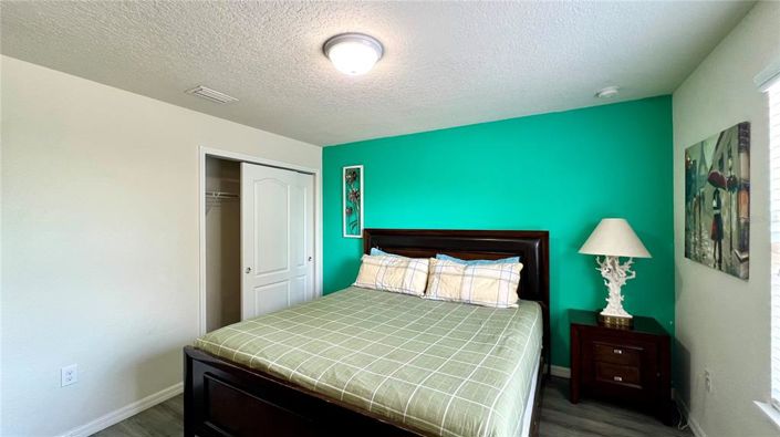 Image No.55-8 Bed House for sale