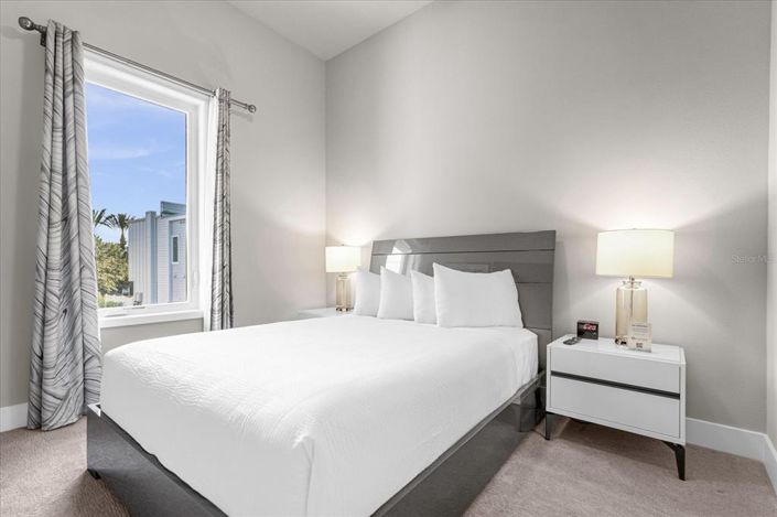 Image No.22-5 Bed Apartment for sale