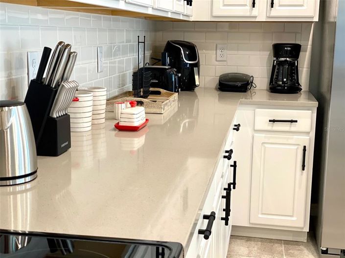 Image No.16-5 Bed Townhouse for sale