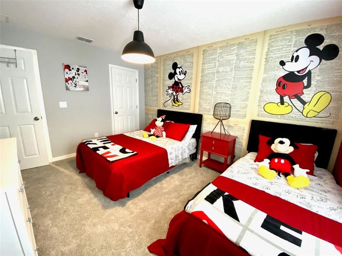 Image No.54-5 Bed Townhouse for sale