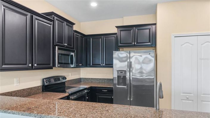 Image No.4-2 Bed Property for sale