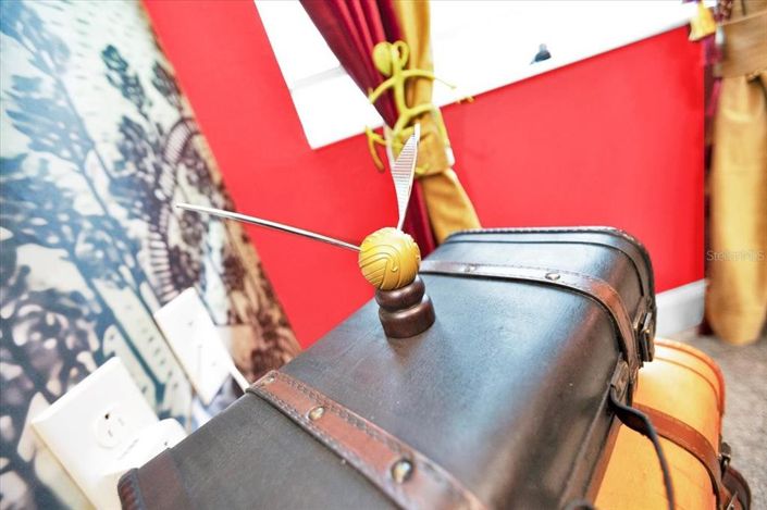 Image No.27-8 Bed House for sale