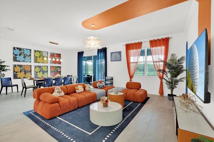 Image No.42-8 Bed House for sale