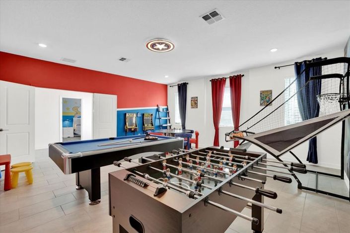 Image No.9-8 Bed House for sale