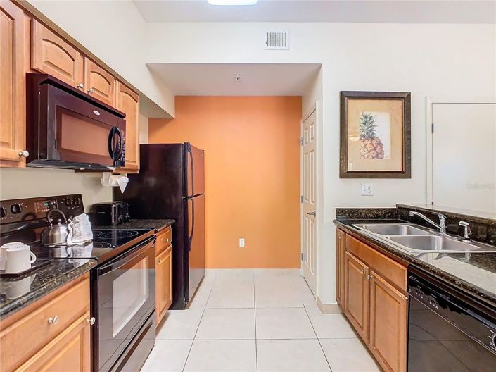 Image No.12-2 Bed Townhouse for sale