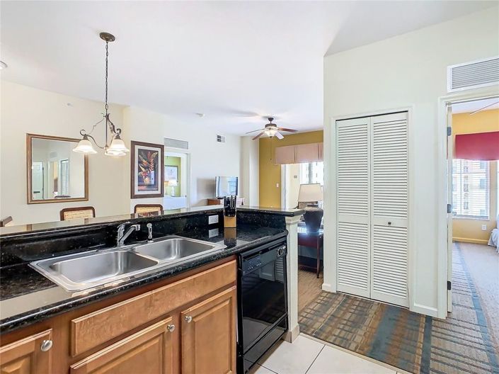 Image No.15-2 Bed Townhouse for sale