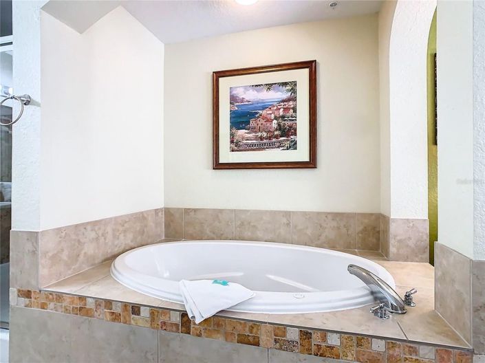 Image No.28-2 Bed Townhouse for sale