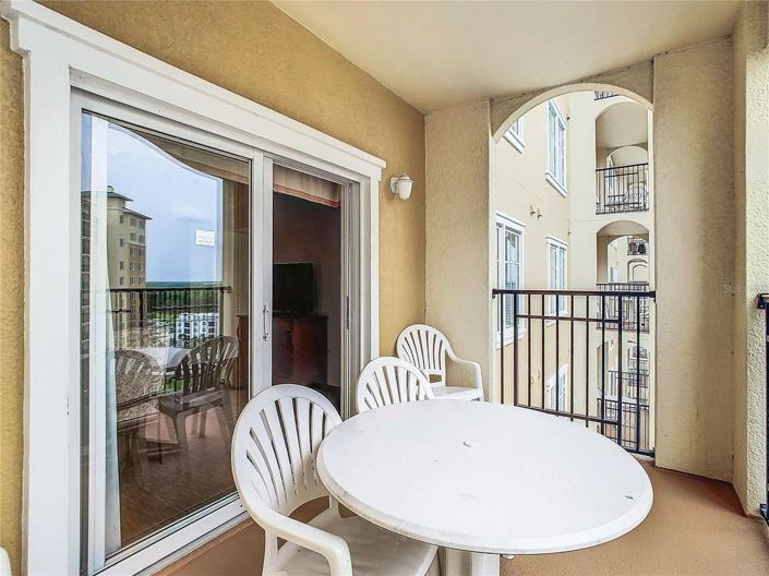 Image No.5-2 Bed Townhouse for sale