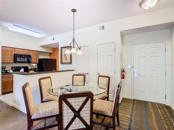 Image No.9-2 Bed Townhouse for sale