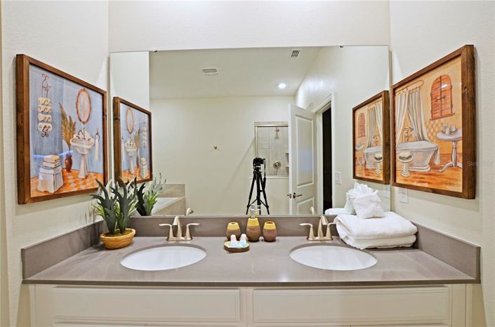 Image No.9-9 Bed House for sale