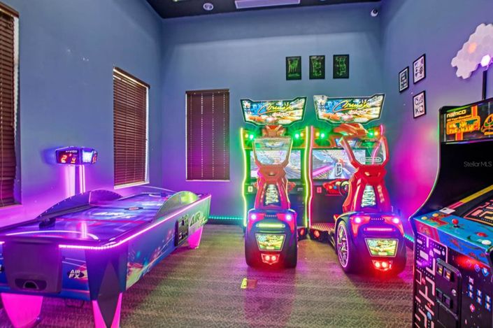 Image No.27-5 Bed Townhouse for sale