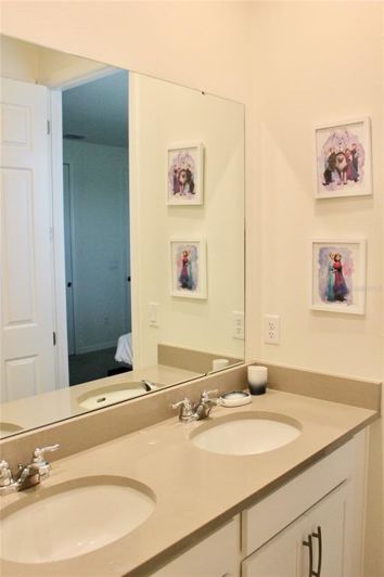 Image No.44-9 Bed House for sale