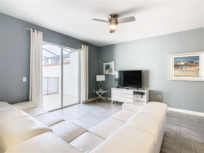 Image No.18-4 Bed Townhouse for sale