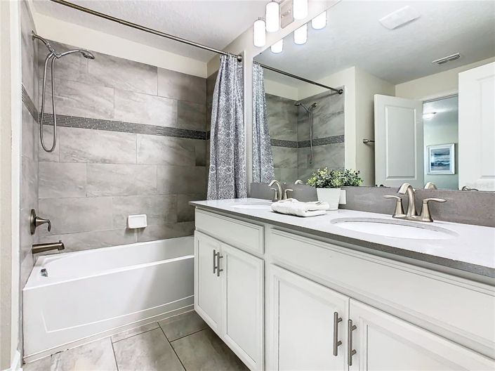 Image No.34-4 Bed Townhouse for sale