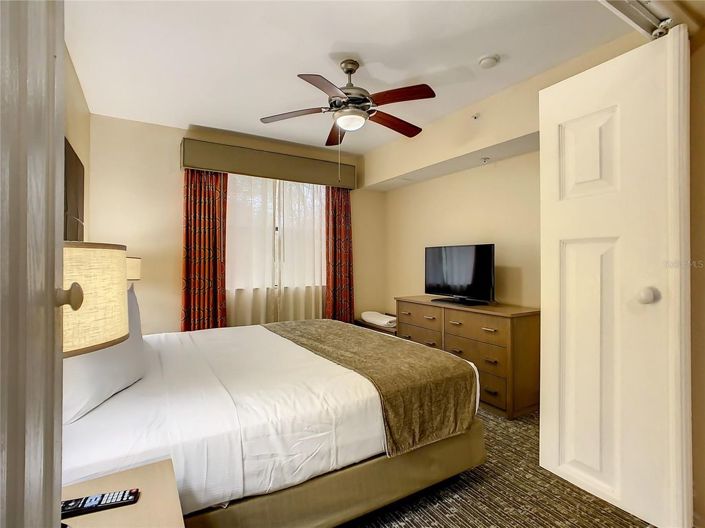 Image No.26-2 Bed Townhouse for sale