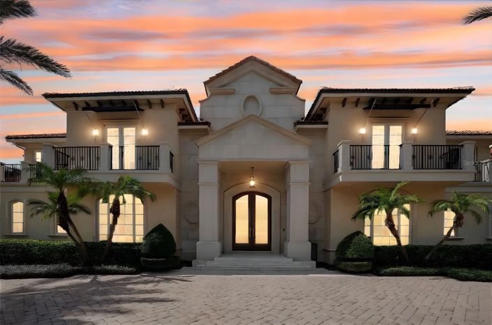 Image No.1-6 Bed House for sale