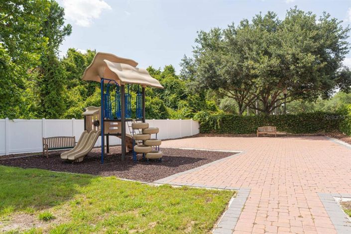 Image No.34-3 Bed Townhouse for sale