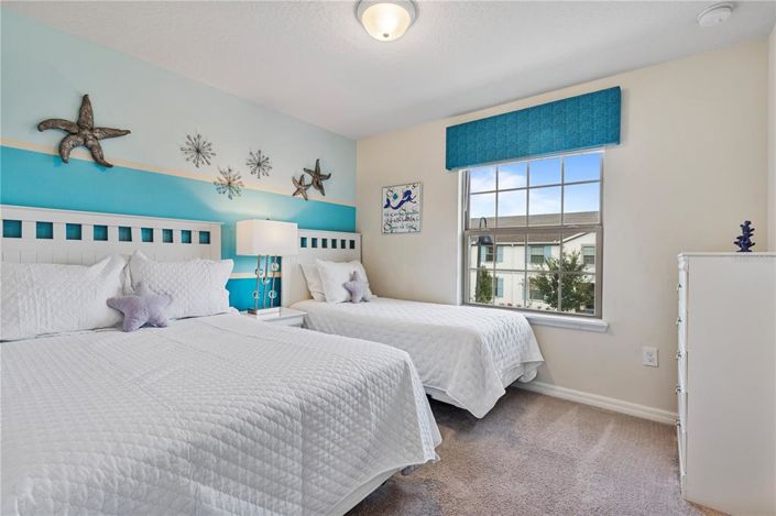 Image No.17-5 Bed Townhouse for sale