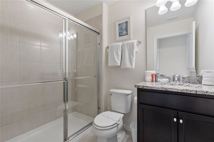 Image No.28-5 Bed Townhouse for sale