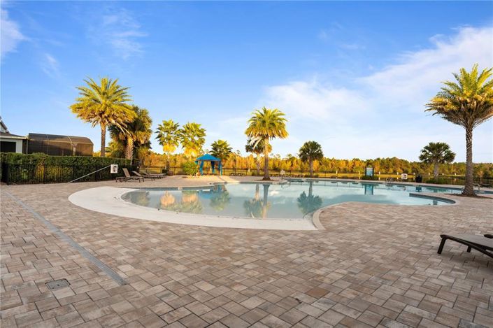 Image No.23-5 Bed Townhouse for sale