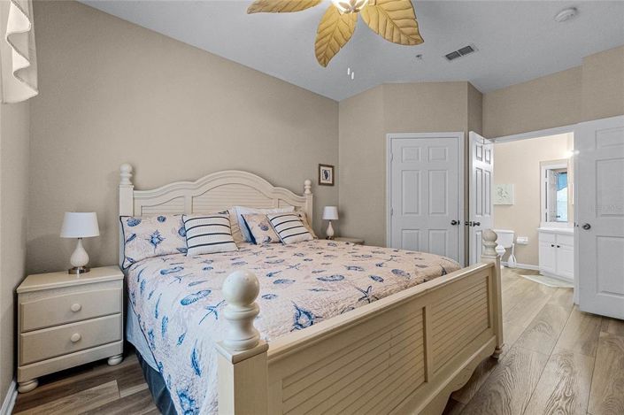 Image No.17-2 Bed Apartment for sale