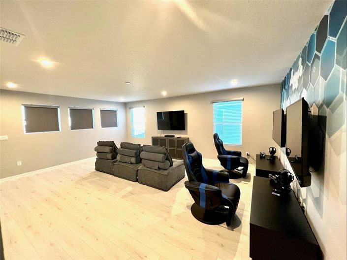 Image No.29-7 Bed House for sale