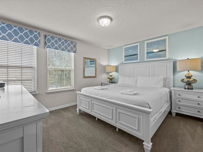 Image No.23-8 Bed House for sale