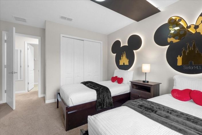 Image No.22-4 Bed Townhouse for sale