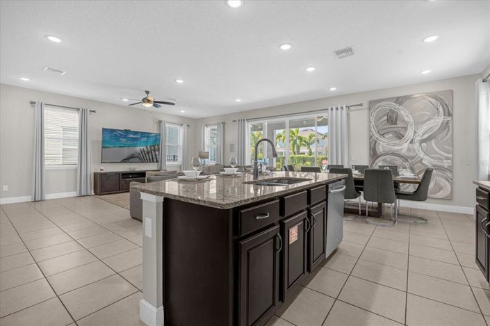 Image No.9-5 Bed House for sale