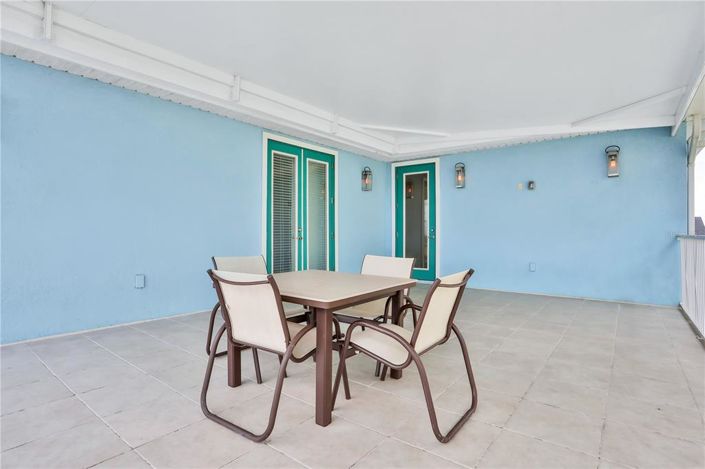 Image No.26-8 Bed House for sale