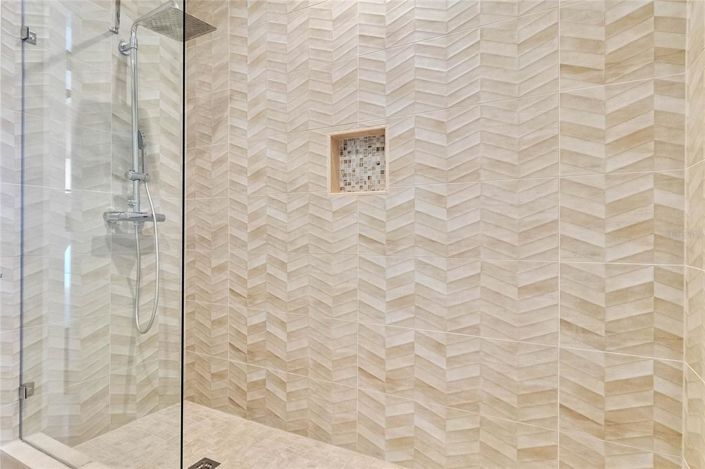 Image No.22-4 Bed Townhouse for sale