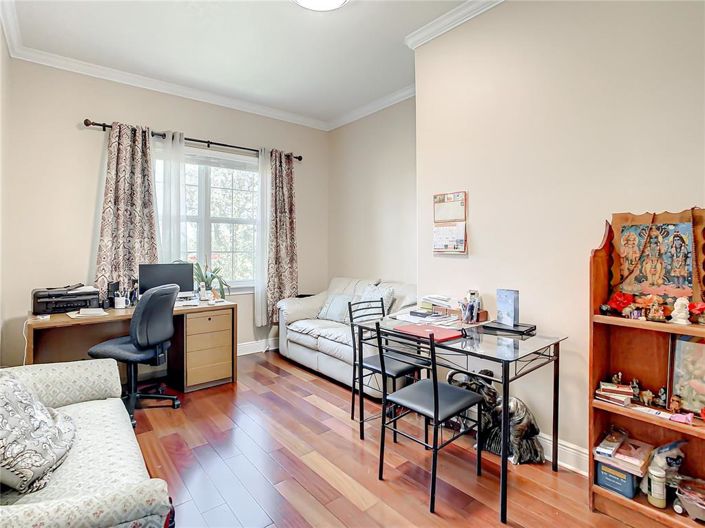 Image No.11-3 Bed House for sale