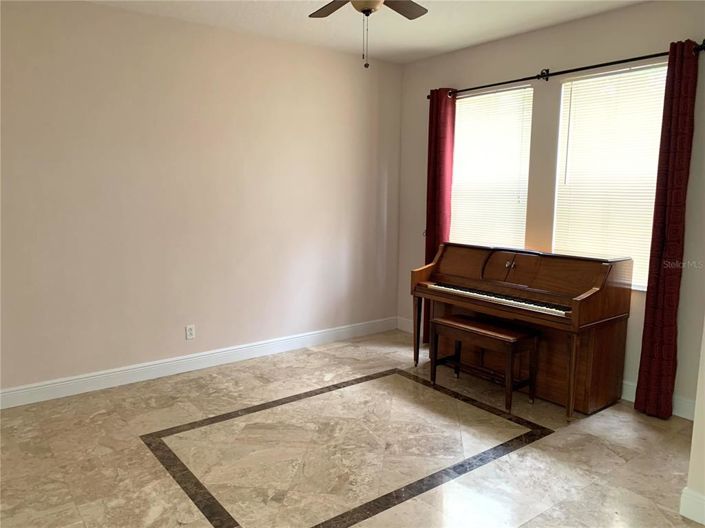 Image No.3-Maison de 5 chambres à vendre à Saint John