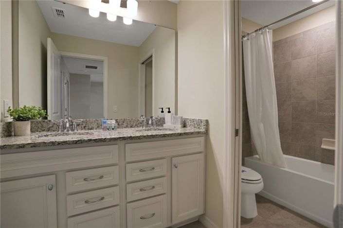 Image No.33-5 Bed Townhouse for sale