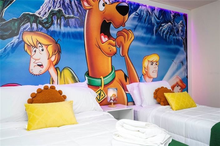 Image No.53-7 Bed Property for sale