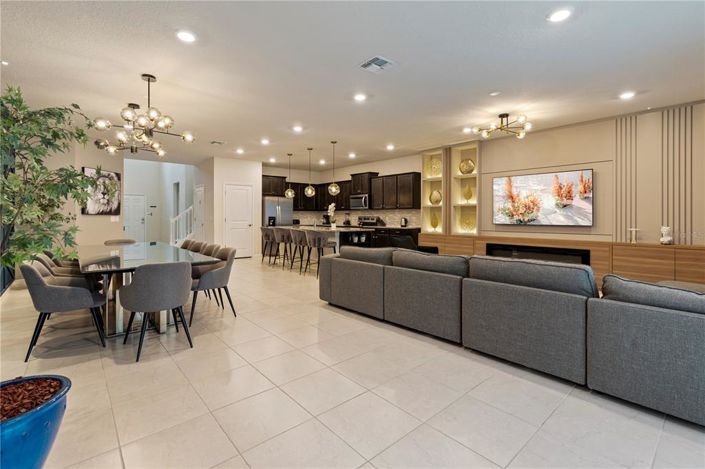 Image No.7-8 Bed Property for sale