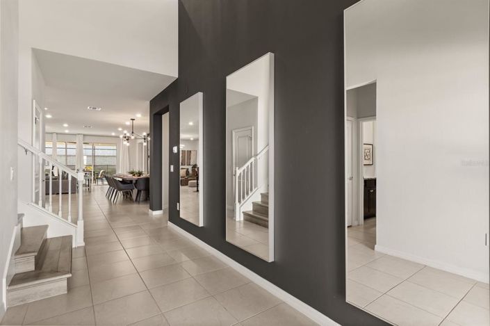 Image No.2-8 Bed Property for sale