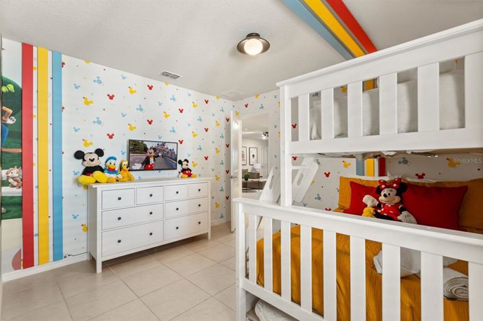 Image No.30-8 Bed Property for sale