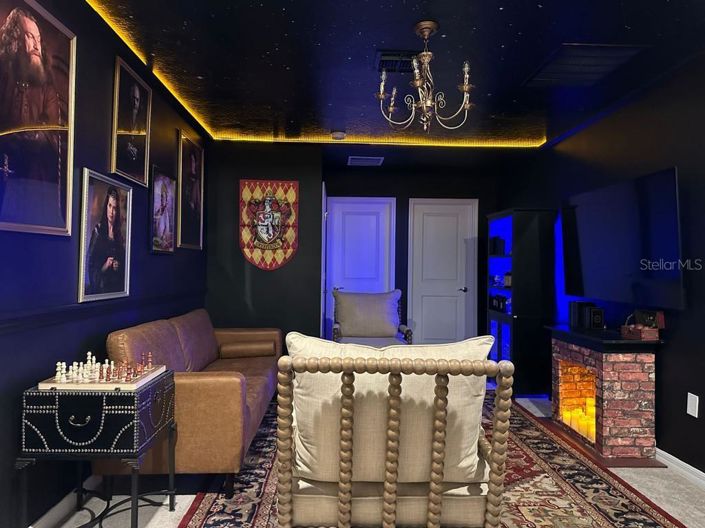 Image No.26-5 Bed Townhouse for sale