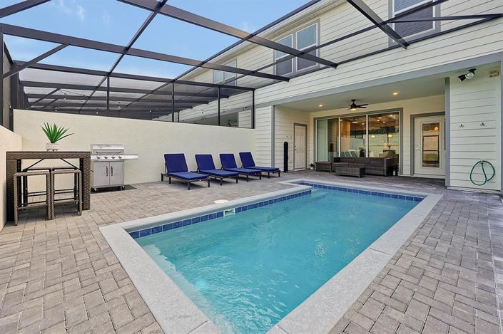 Image No.28-5 Bed Townhouse for sale