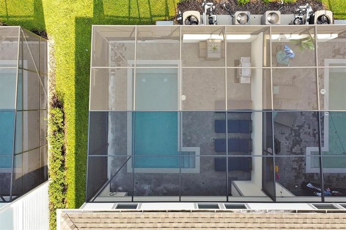 Image No.29-5 Bed Townhouse for sale