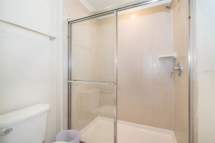 Image No.36-6 Bed House for sale